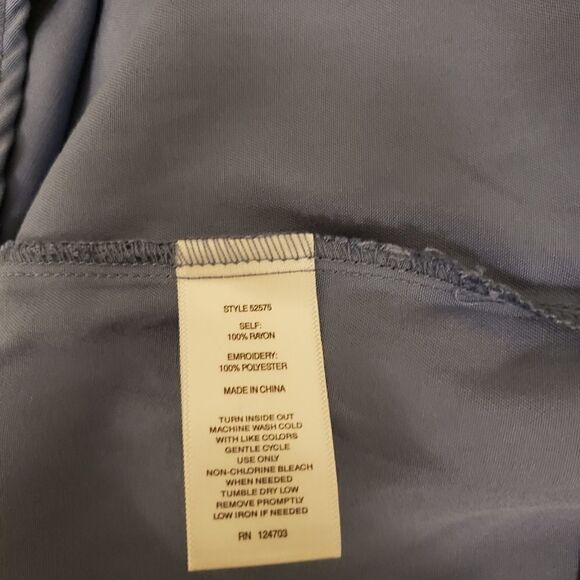 Hannah blue Multicolored embroidered floral top sm - Picture 3 of 9